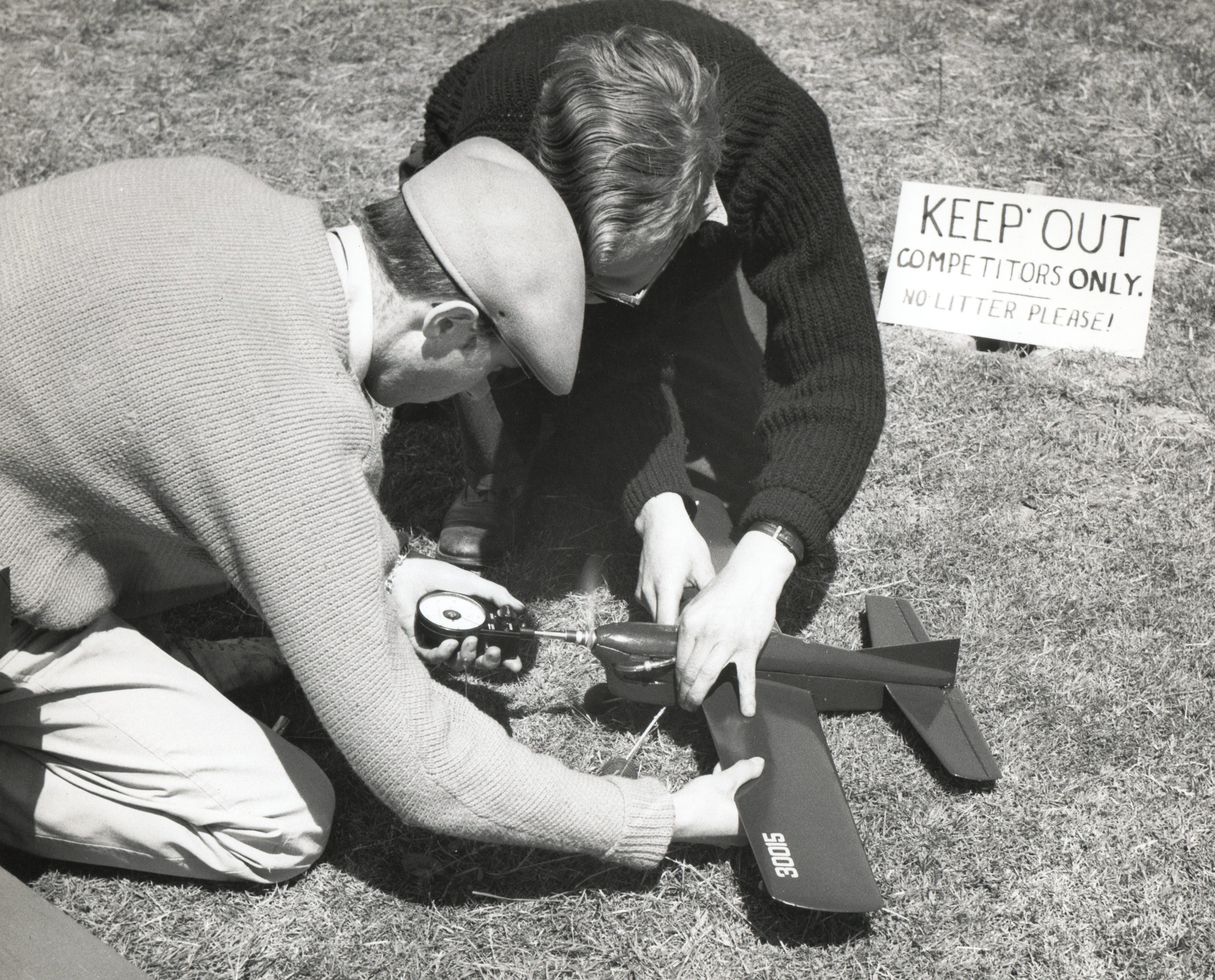 Smiths Tachometer in Use by Allen / Cooper