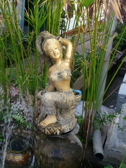 Garden ornament, Villa Senesouk