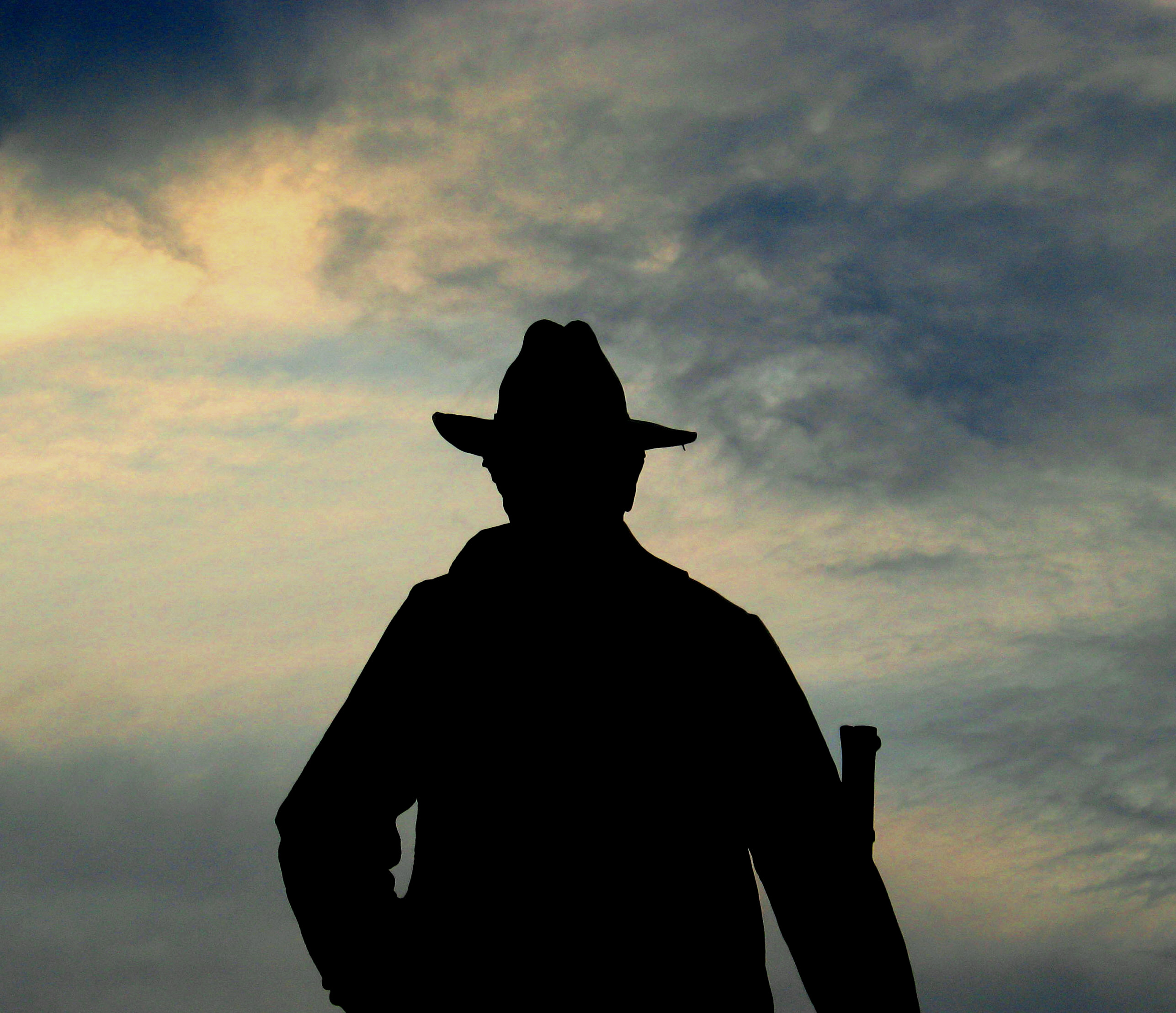 A soldiers silhouette.