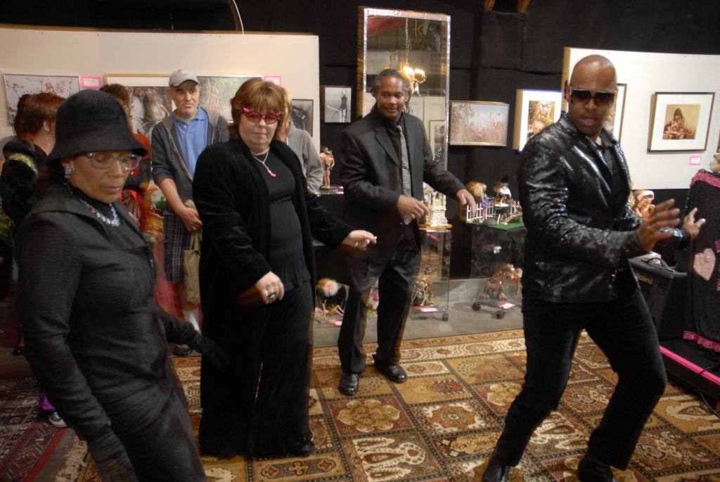 AB2010 100930 ArtistClosing 030.JPG