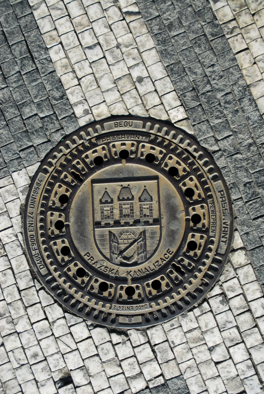 Prague ClockTower&MunicipalHouseMucha 070531 17 .JPG
