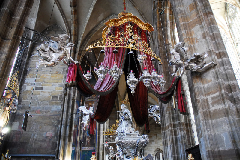 Prague StVitusCathedral 070528 42 .JPG