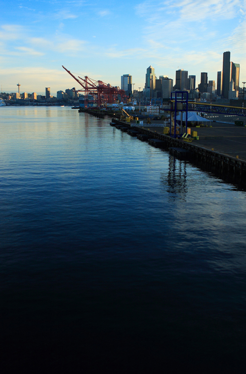 Sunup on the Seattle waterfront.JPG