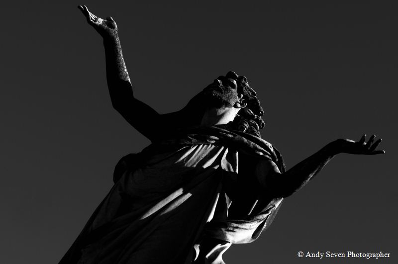 Verano Monumental Cemetery