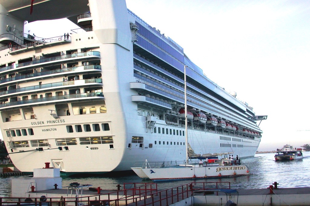 The Golden docked in Puerto Vallarta