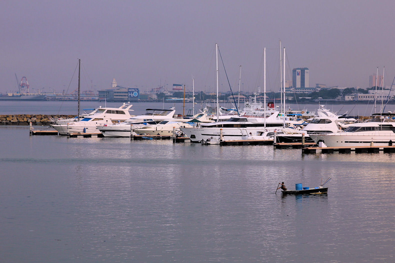 Manila Bayside (3).jpg