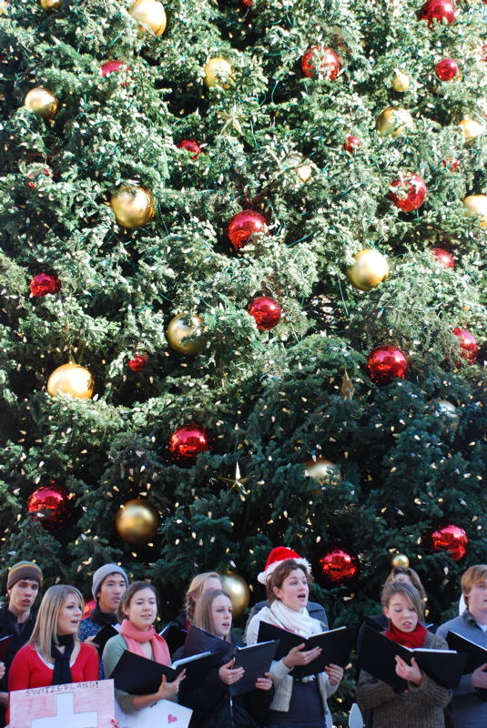 Union Square Carolers