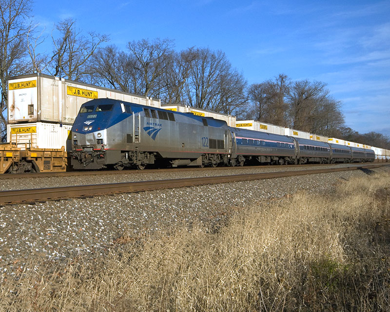 Amtrak At Cove