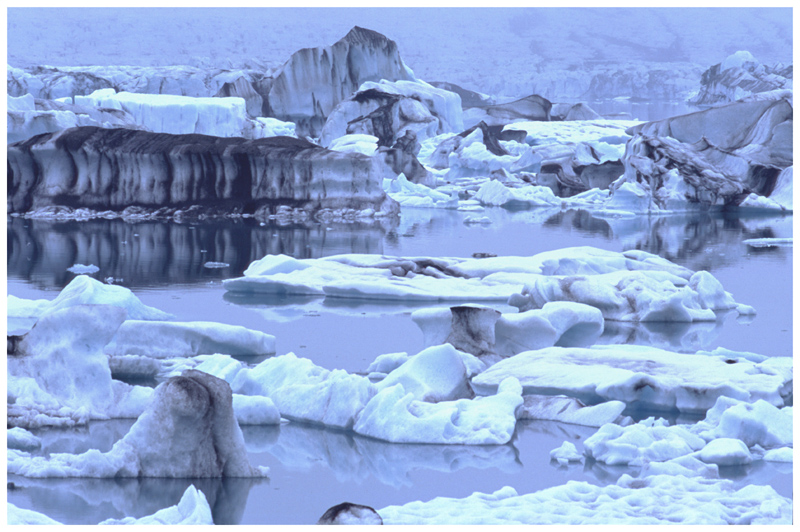 RG424-iceberg.jpg