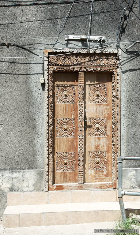 Decoratove door