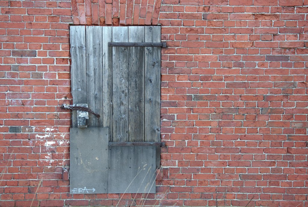 Locked door with no window