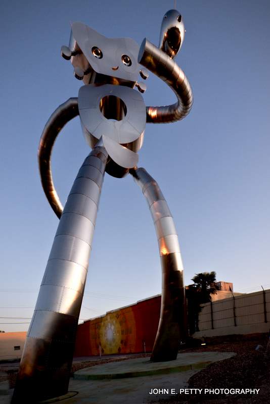 Robot man_8920-1.jpg