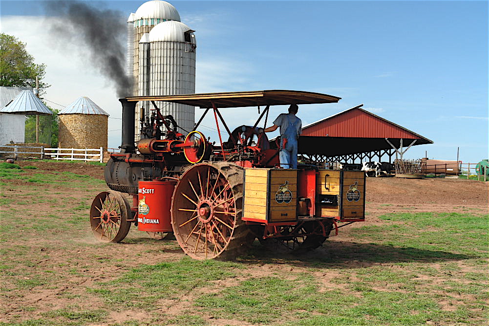 steam tractor.jpg