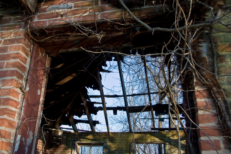 Abandoned2_skylight_IMG_1351.JPG