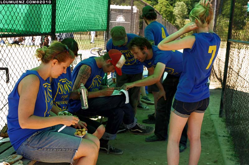 sams beverage softball