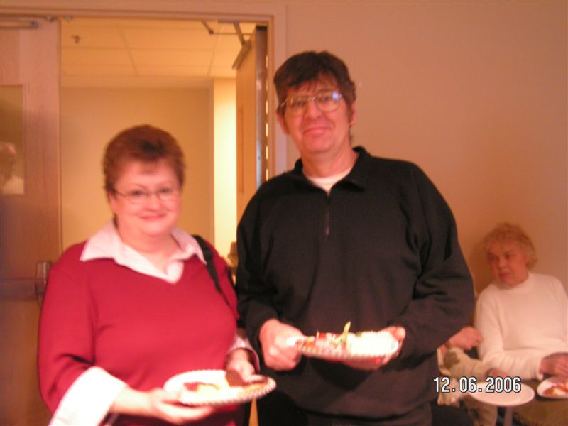12-06-06 xmas party 015.jpg