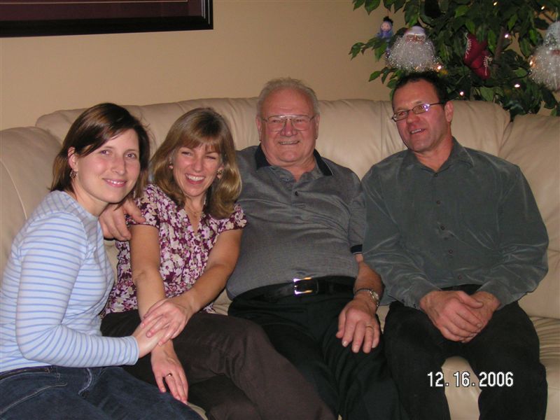 12-16-06 Bonnie-Jeff party 023.jpg