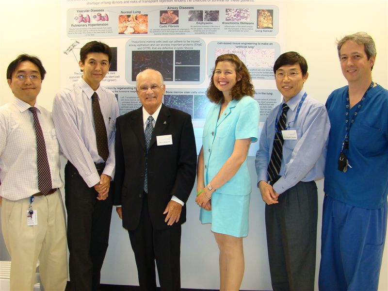 6-14-07 lab opening 017.jpg