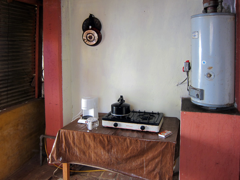 Nearby kitchen 2513