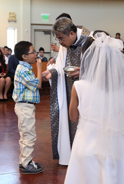 OLG_FirstCommunion_1730_14Apr2013_0115 [404x600].JPG