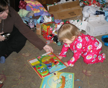 Sharma & Astrid playing with Welbourns gift