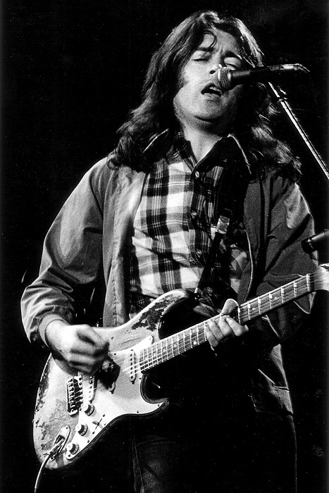 1997M-Rory Gallagher- Jaap Edenhal.jpg