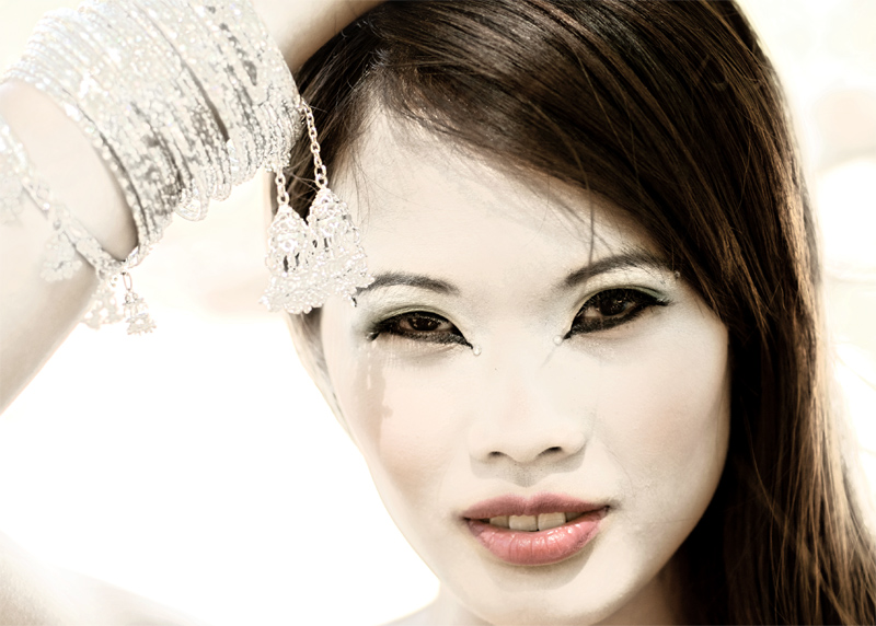 Kim011-800-256dpi.jpg