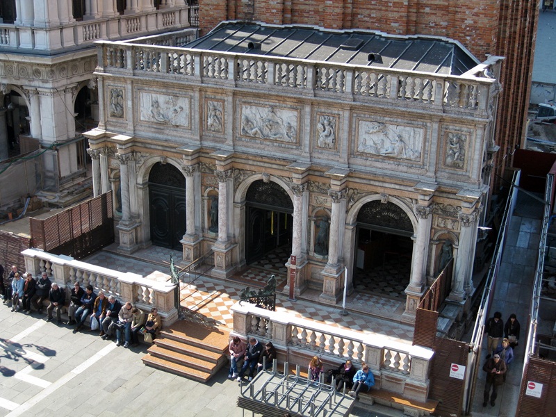 Venezia. Campanile. Loggia de Sansovino