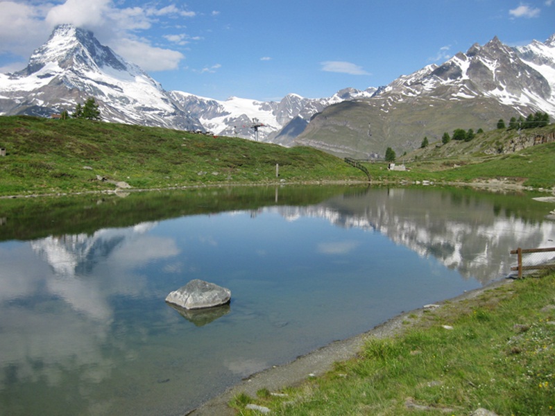Zermatt.Lake Leisee in Sunnega