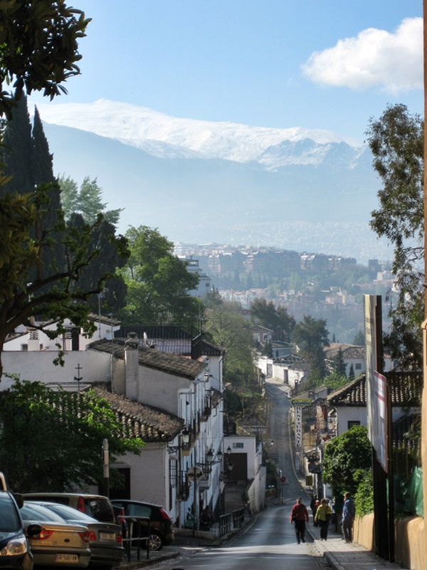 Montaas de Sierra Nevada vistas desde Granada