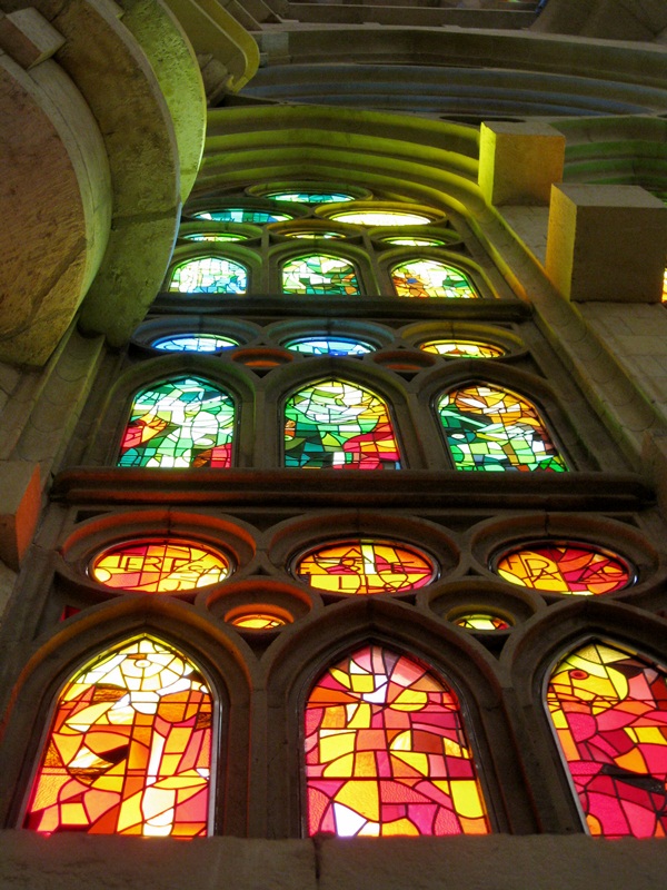 La Sagrada Familia. Vitralls de la Nau Central photo - joseantonio ...