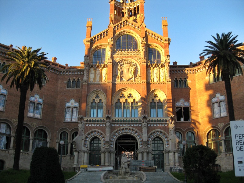 Hospital de la Santa Creu i Sant Pau (S.Antoni M.Claret, 167) Lluis Domch i Montaner 1902