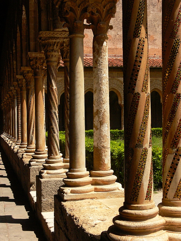 double colonnade