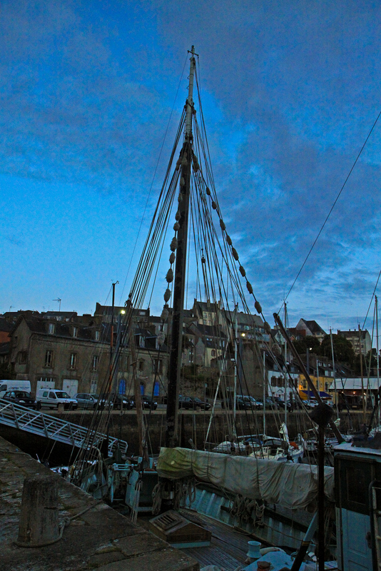 Port Rhu, just before the night