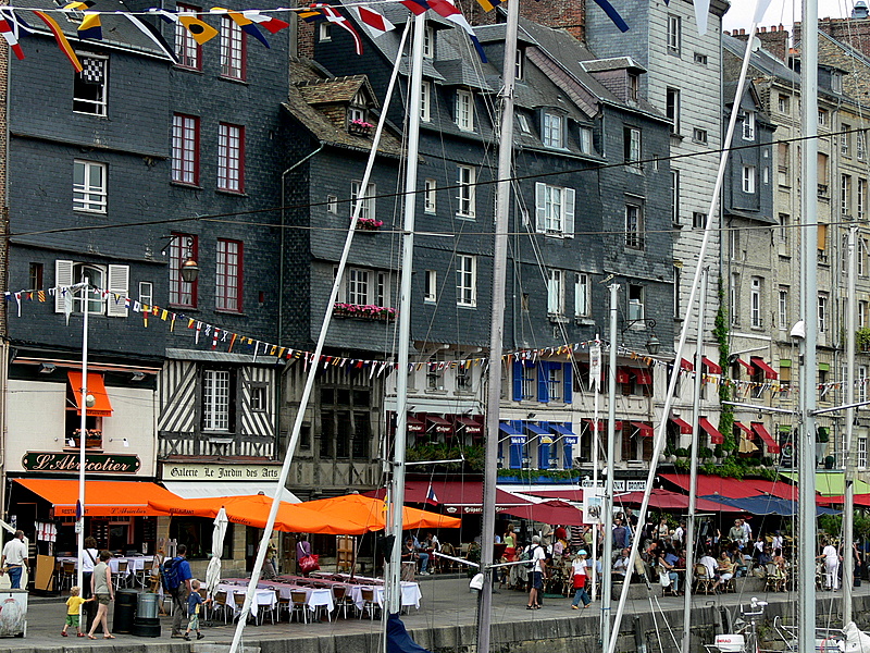 o6/48/614948/1/79500436.yxSPnJqY.12082006honfleur056.jpg