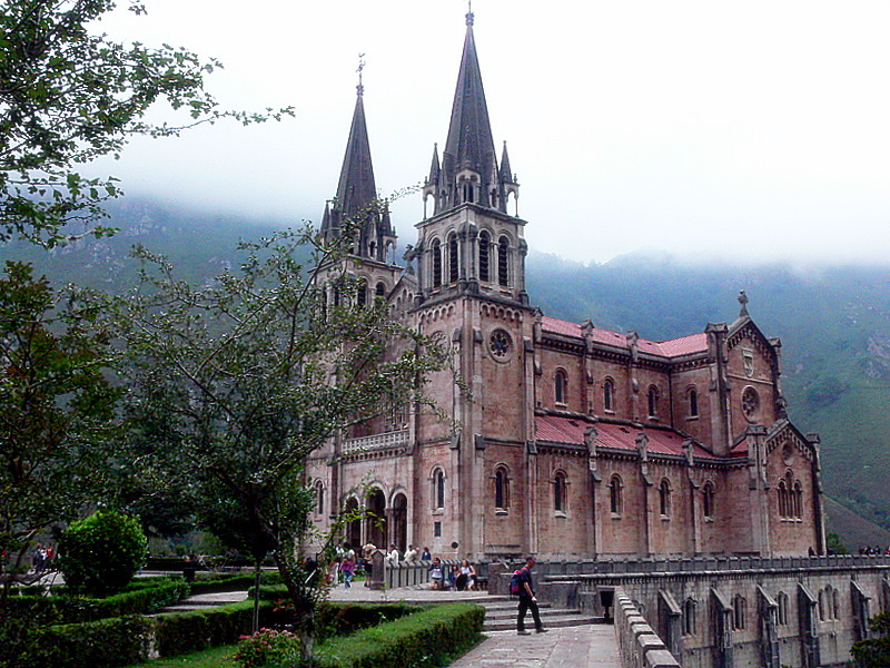Covadonga, the church.
