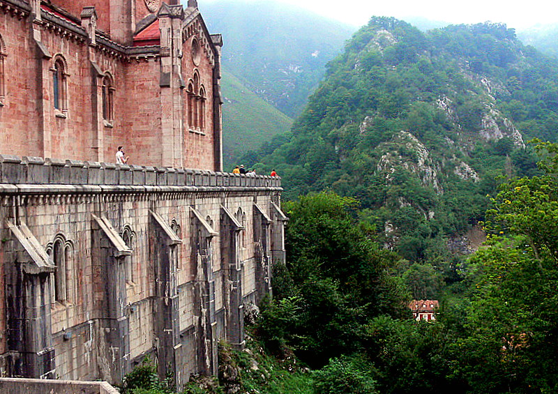 Covadonga, the church.