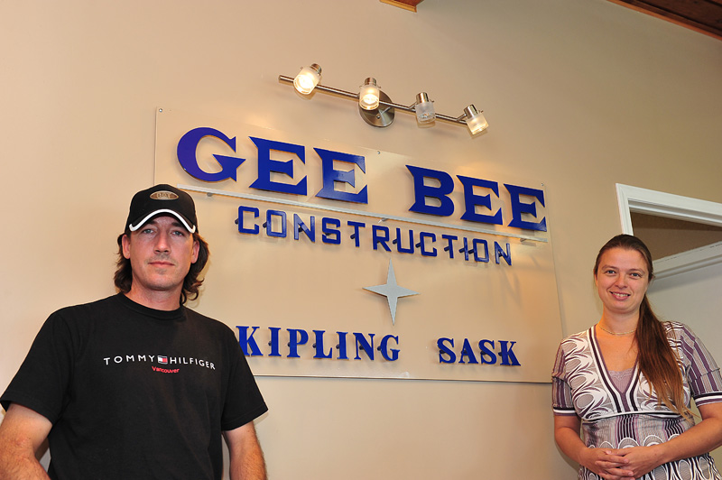 Gee Bee Construction