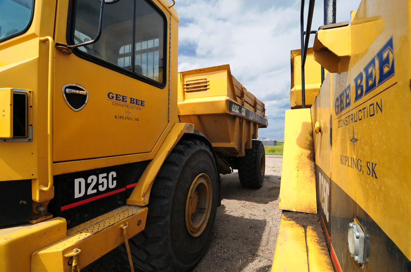 Gee Bee Construction