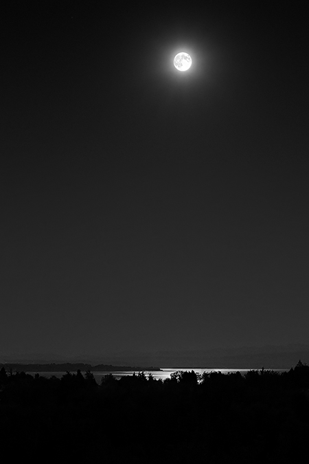Full moon over Bodensee