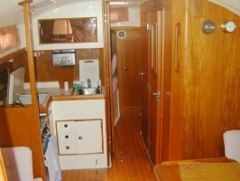 galley to port,  head to strbd