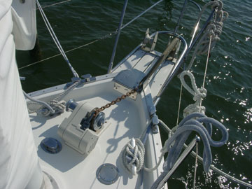 o6/48/747248/1/86675368.kWe7wdd6.foredeck.jpg