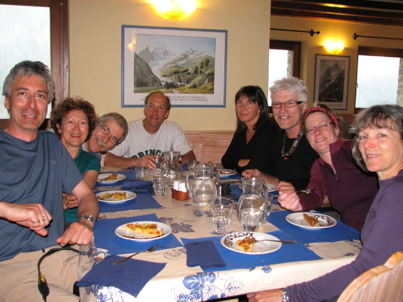 IMG_0662 Au souper, tout le monde est heureux_1.JPG