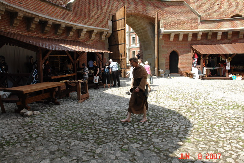 barbicon (medieval fortress)_3.JPG