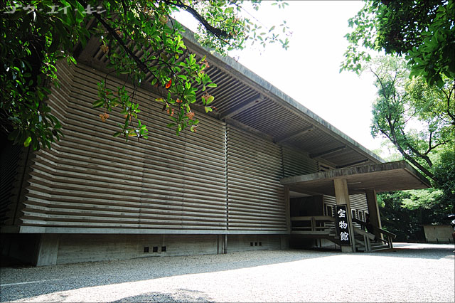 Atsuta Shrine Treasure House