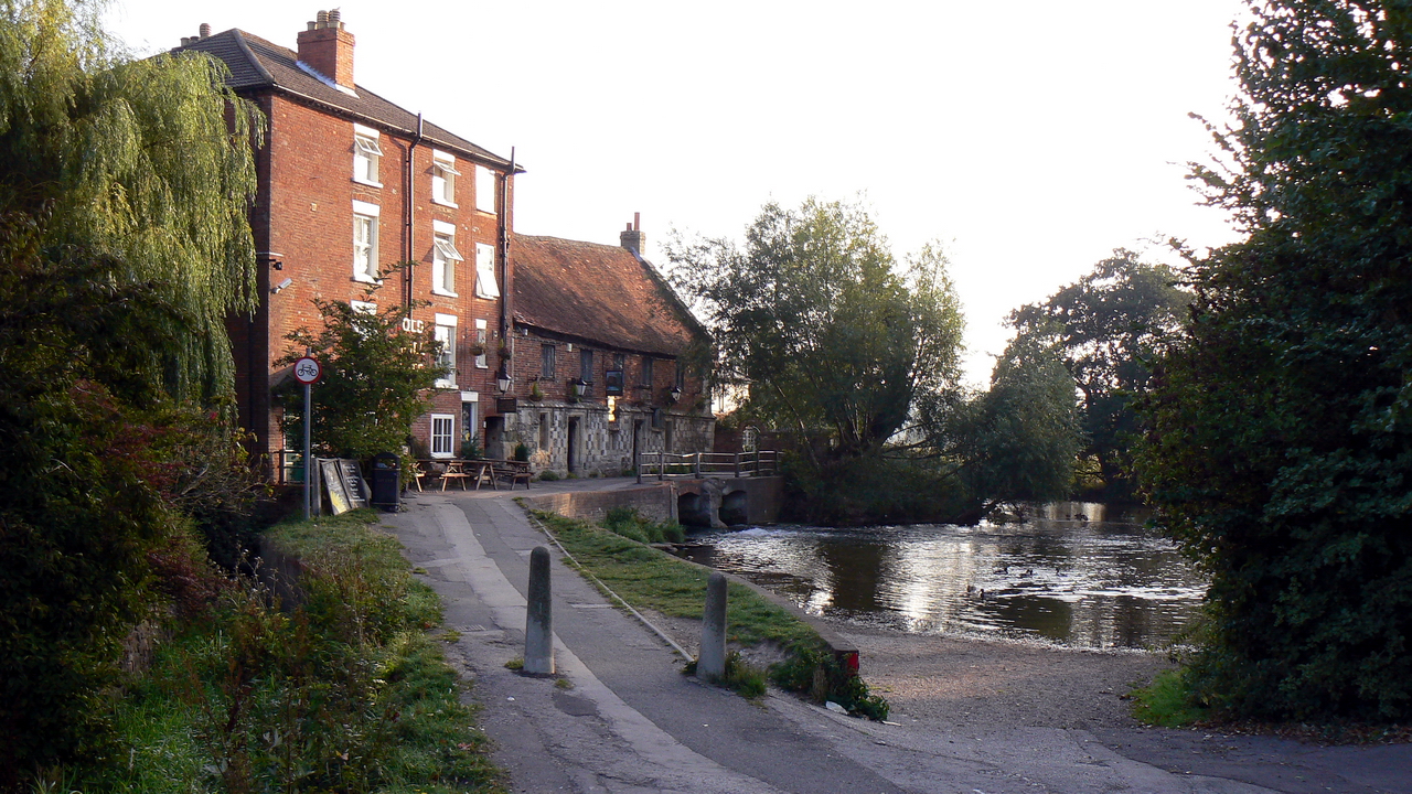 The Old Mill Hotel (Salisbury U.K.)