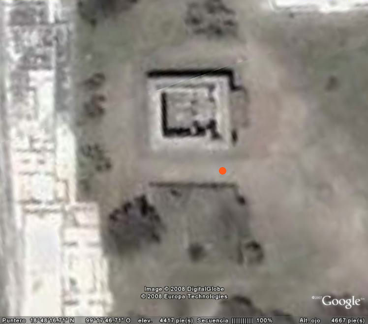Xochicalco Templo Quetzalcoatl  costado norte