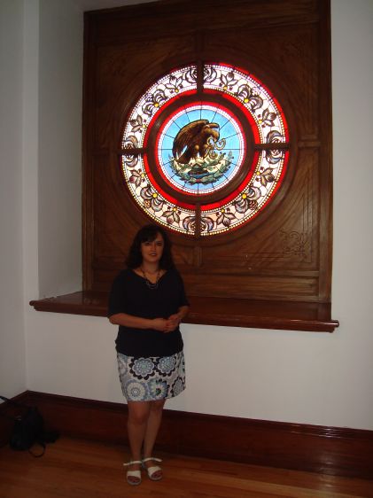 Vitral con el escudo de nuestra bandera