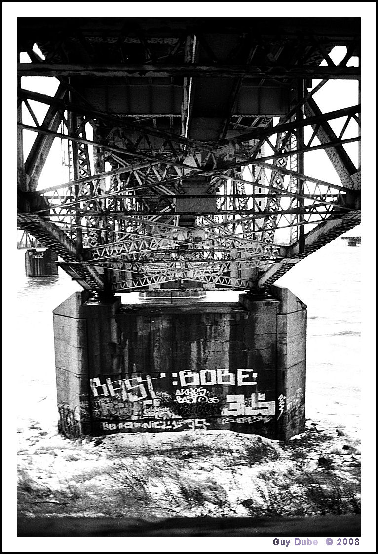 The graffiti bridge