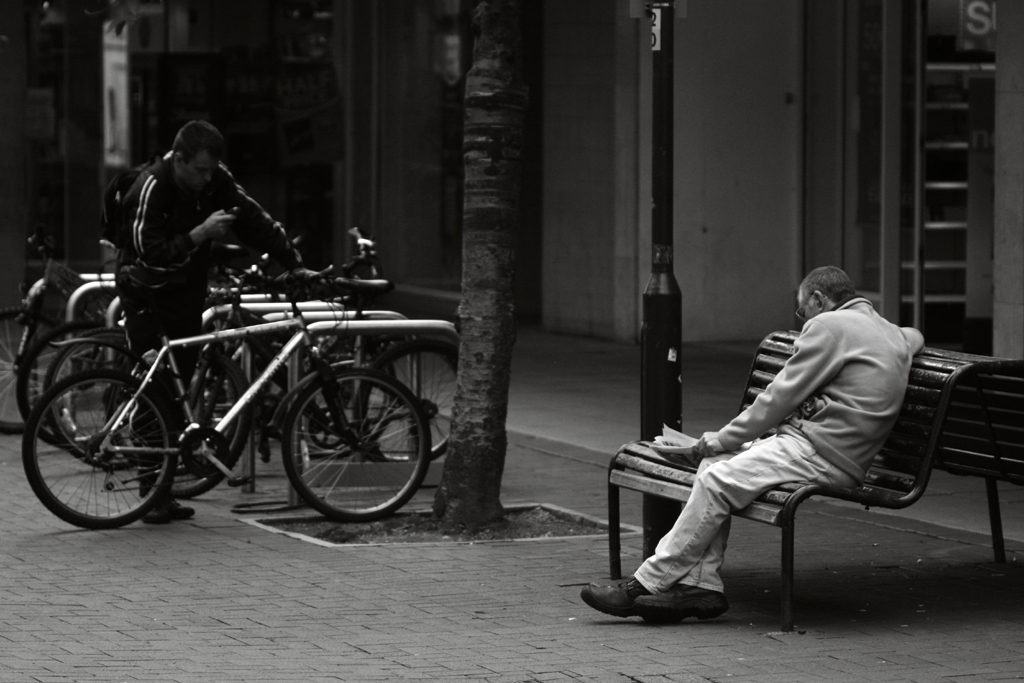 August 14  2008: <br> Street Lounging